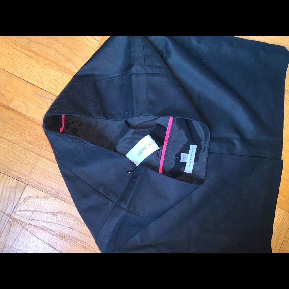 Banana Republic black skirt